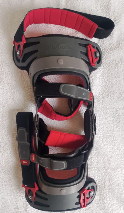 Ортез коленный (правый, новый) OttoBock Genu Arexa 50K13N (Германия)