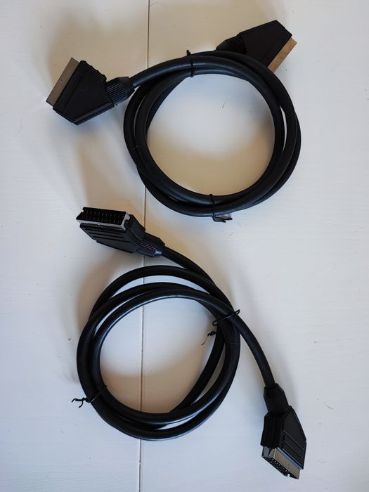 Cabos audio video / adaptador SCART RCA