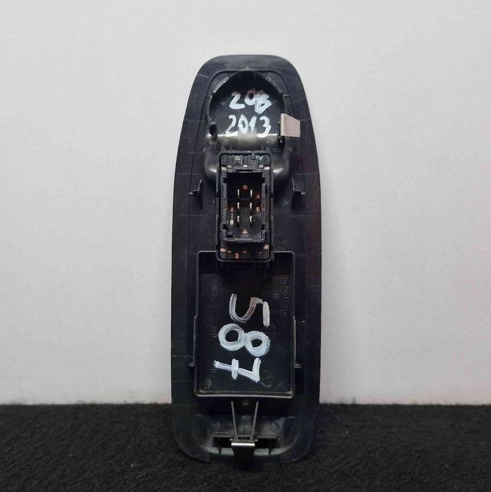 Comando / Botão / Interruptor Vidros Frente Direito 96749628ZD - PEUGEOT 208 I