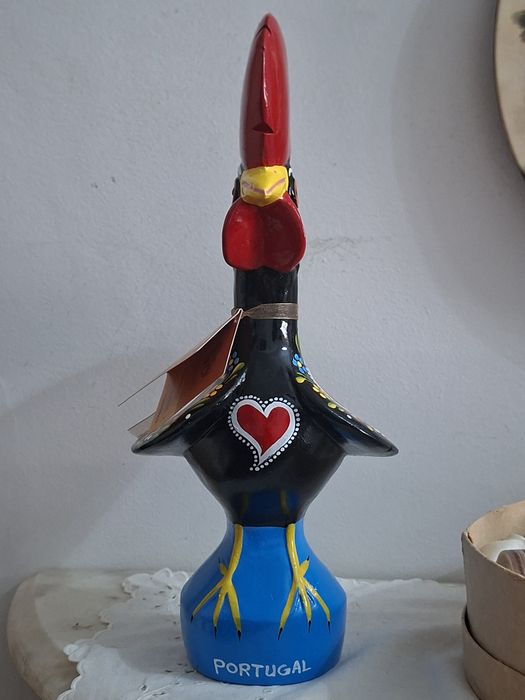 Galo de Barcelos da ceramista Maria Helena Silva de Barcelos