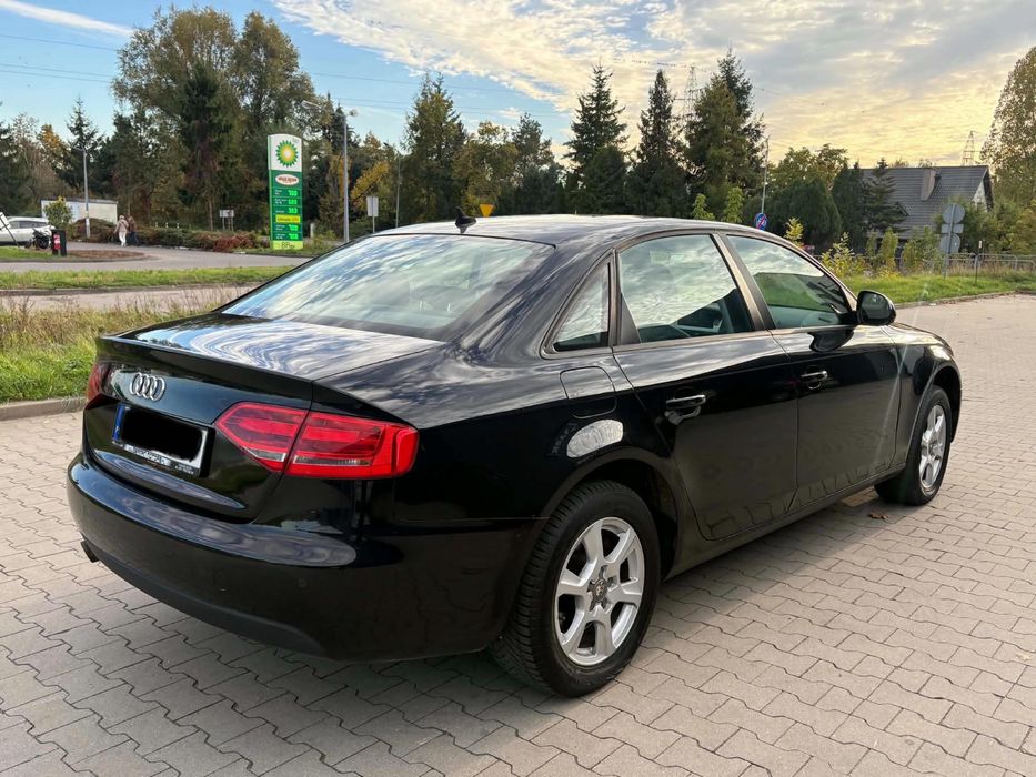 Audi A4 B8 2.0 143km 2008r