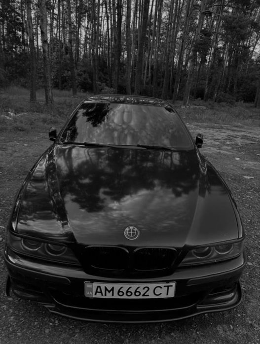 Продам bmw e39 535i
