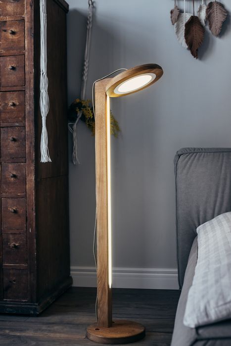 Торшер , торшер підлоговий з дерева