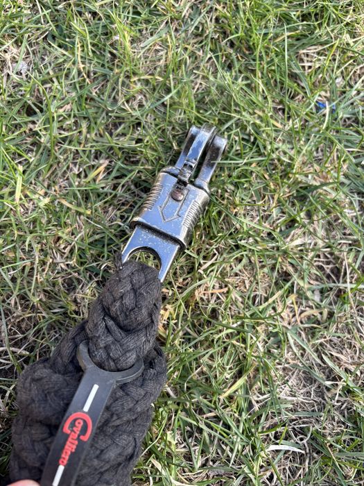 czarny uwiąz do konia covalliero