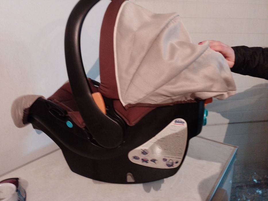 Vendo carrinho de bebe completo con ovo