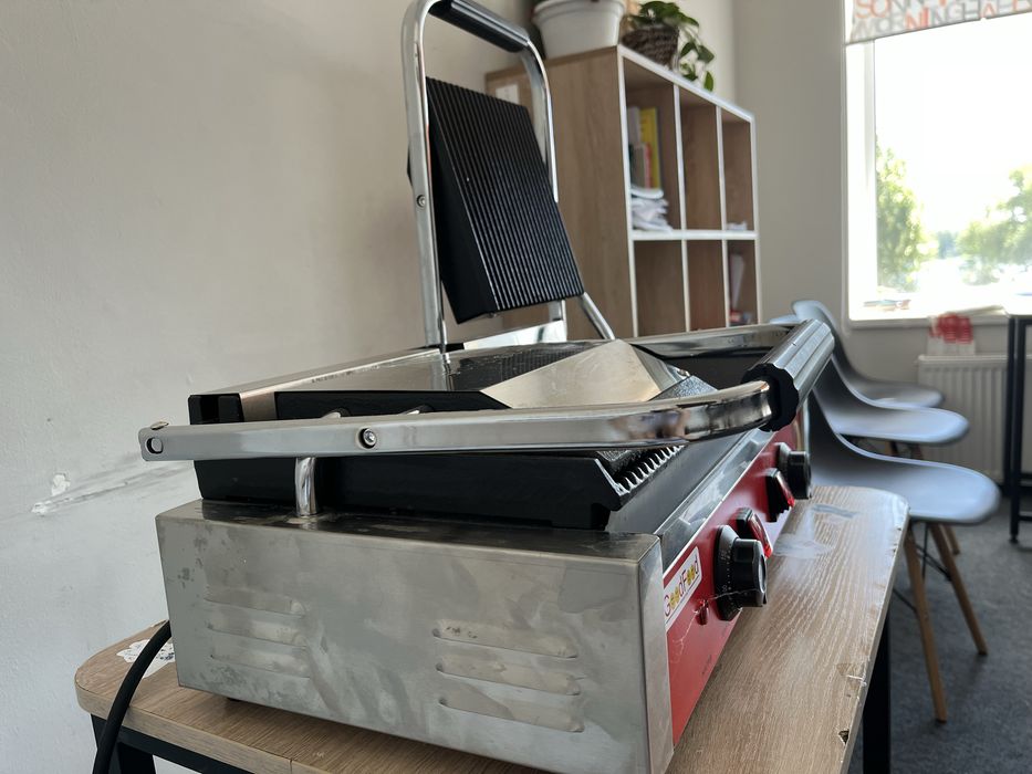 GoodFood Подвійний Гриль контактний ECG20RR