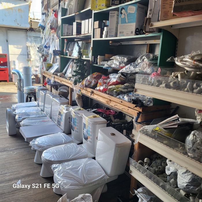 Сінний ринок ларьок 22 метра