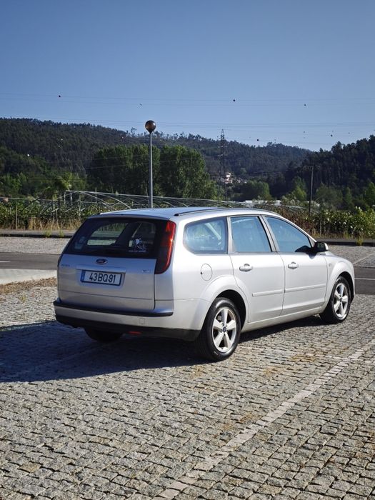 Ford Focus SW — fotografia 4