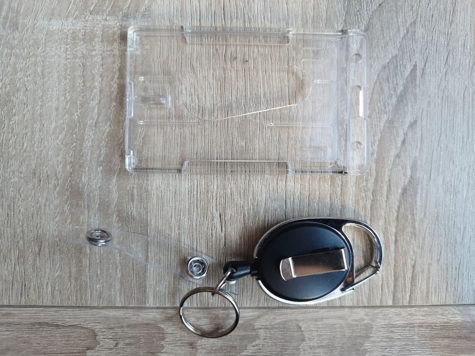 Brelok zwalniajacy z etui na dowód 2-pack
