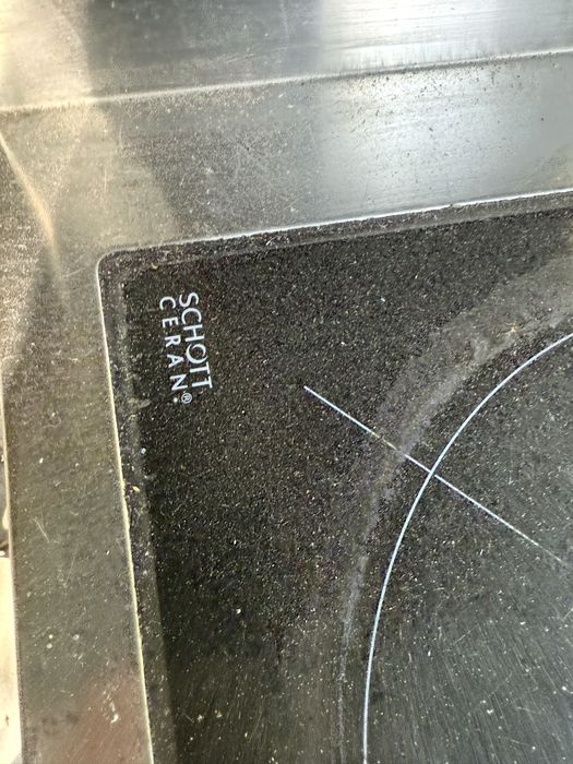 Kuchenka elektryczna inox Ariston wolnostojaca