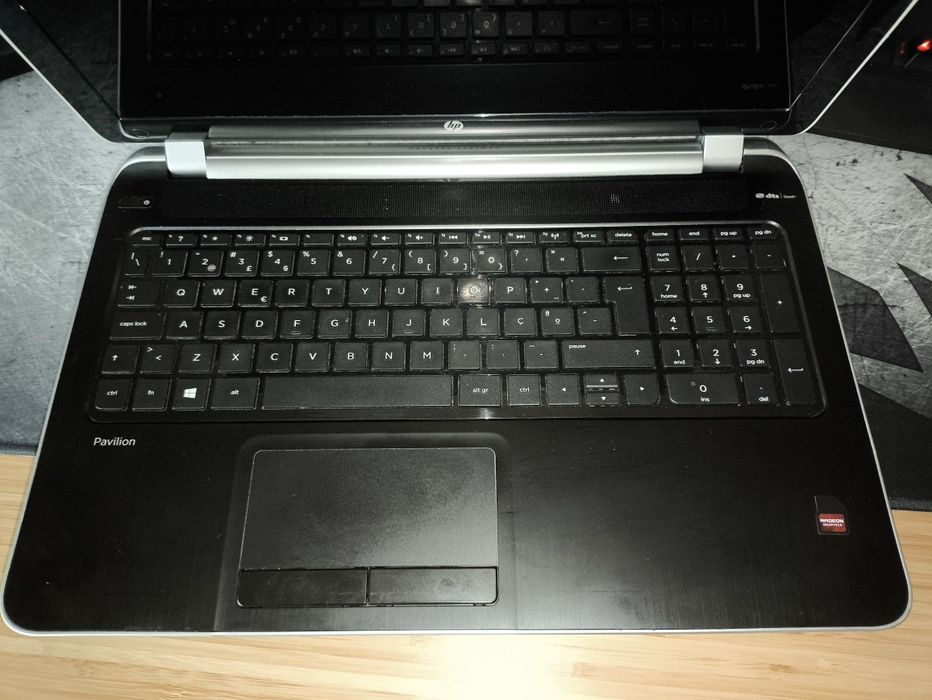 HP Pavilion 15-n250sp AMD 1.5 GHz64738469050881121