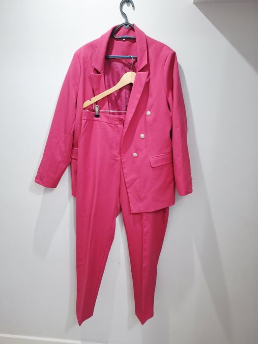 Różowy garnitur damski marynarka żakiet spodnie casual 48 xxxxl