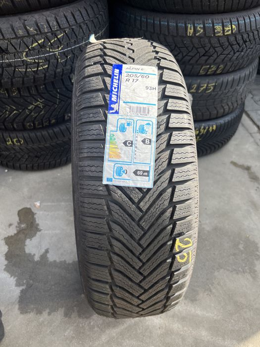 #Opona Michelin 205/60/17 pojedynka