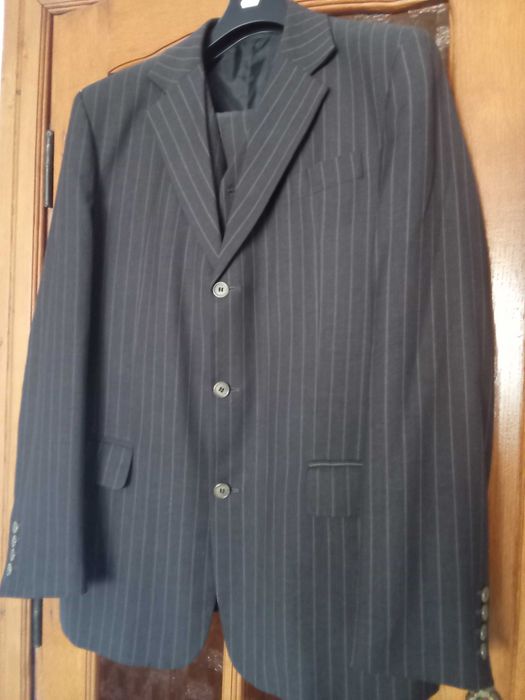 Elegancki Garnitur Trzyczęściowy Magra-Bytom