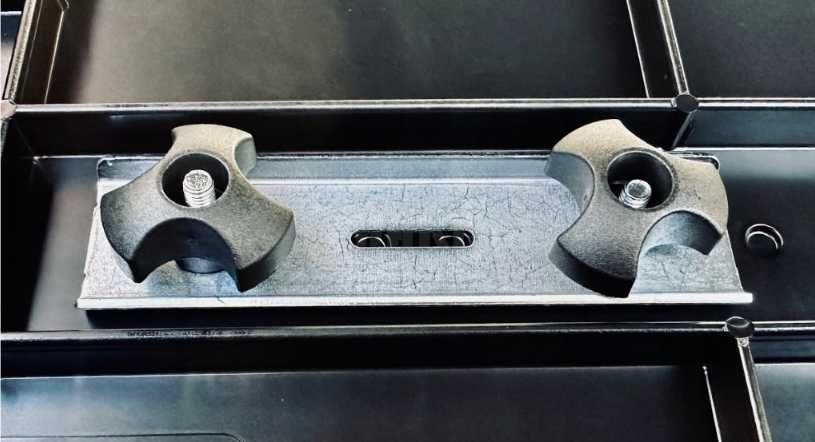 Box dachowy Art Plast Carbon 320