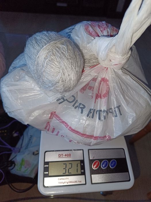 Нитки для в'язання, залишки