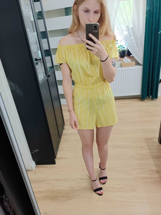 Żółty kombinezon, hiszpanka Atmosphere– rozmiar 34