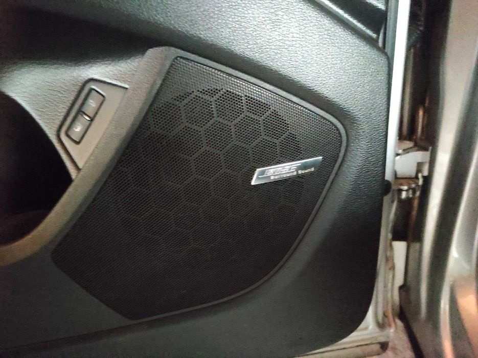 Audi Q7 бензин 4.2
Куплена новою з Америки...