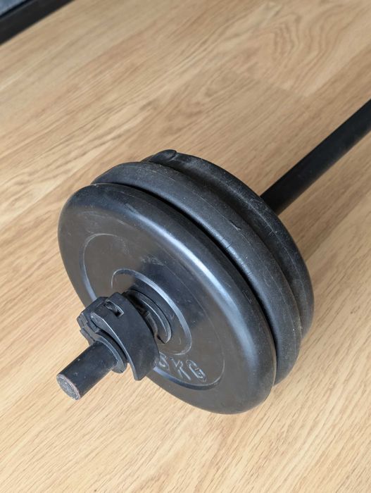 Barra musculação + 25 kg discos