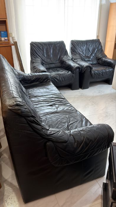 Sofas de pele preta