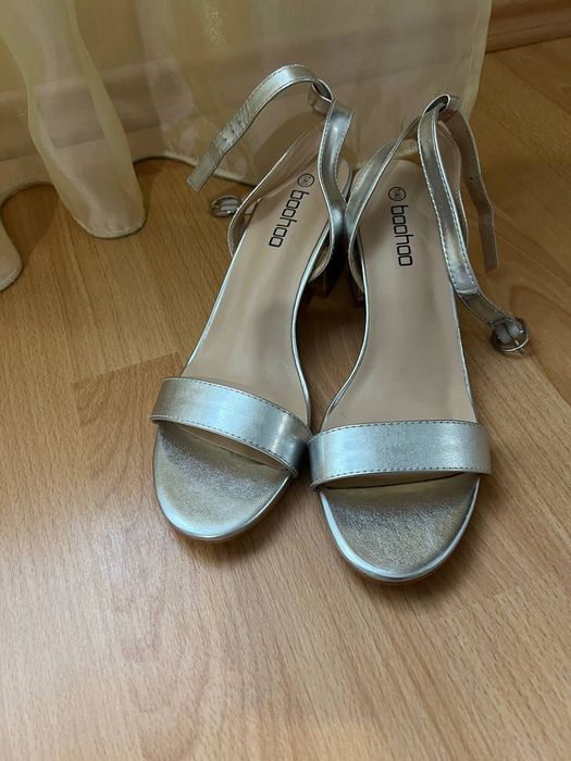 Босоніжки жіночі НОВІ