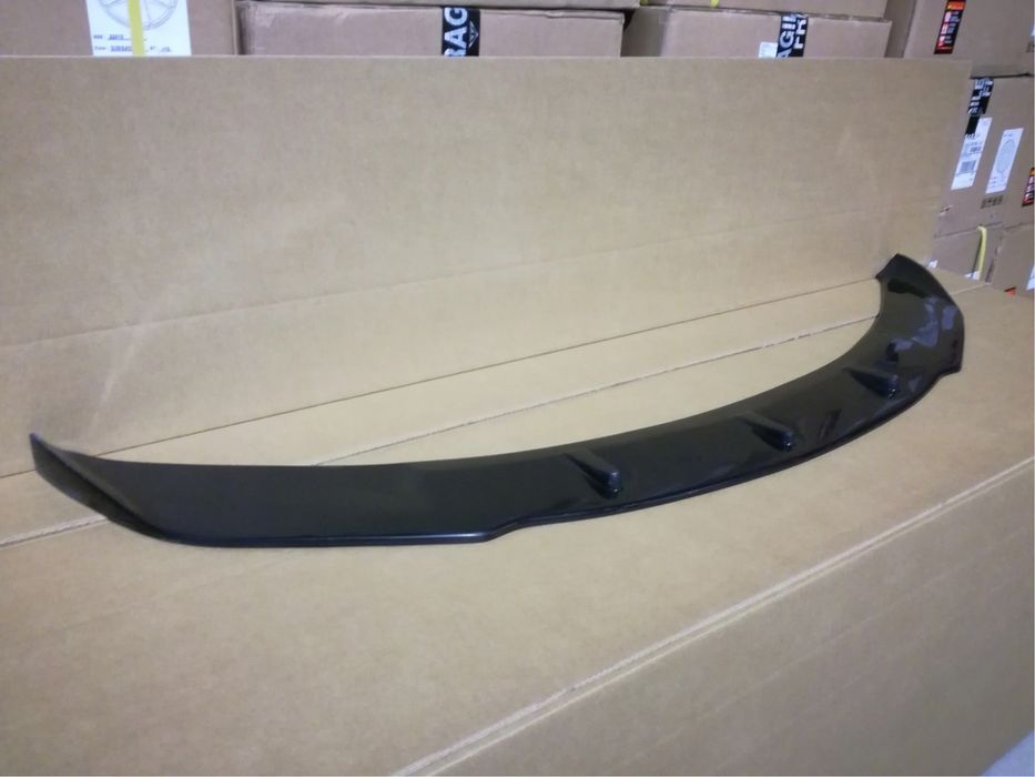 LIP SPOILER DA FRENTE PALA ABA LÂMINA AVENTAL LÁBIO FRONTAL BMW SÉRIE 1 E81 E82 E87 E88 LOOK M2 M PERFORMANCE M2 COMPETITION PARA 3 E 5 PORTAS NOVO