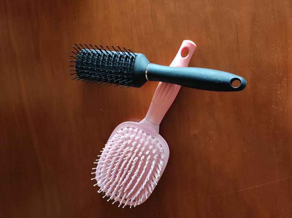 Escovas cabelo novas