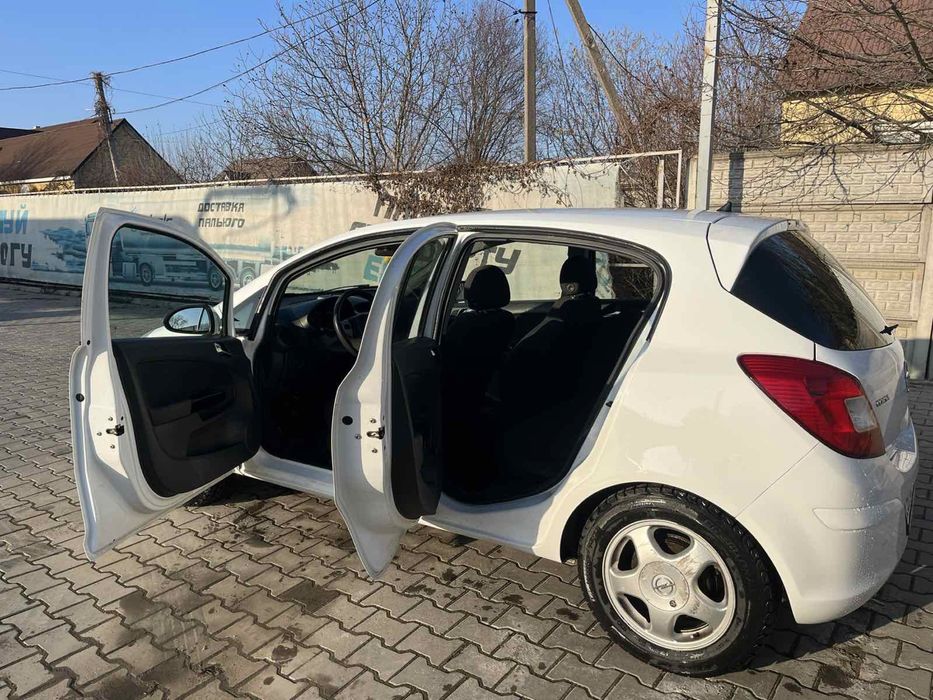 Opel Corsa D 2008