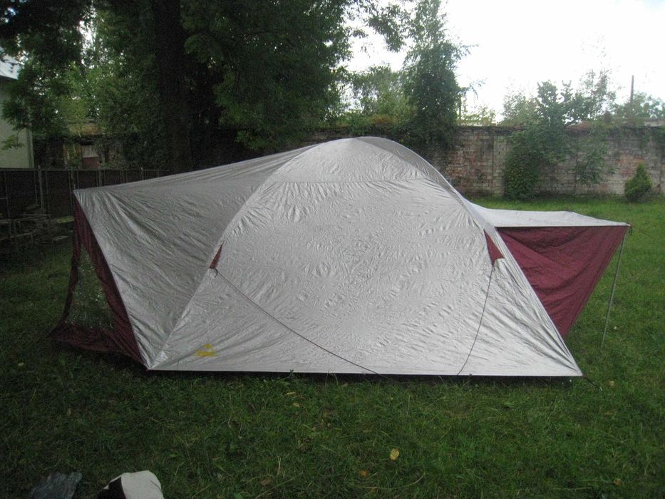 5 ти местная палатка McKINLEY из Германии