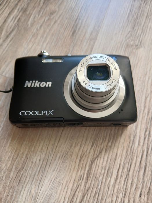 Apart cyfrowy Nikon coolpix A100 - jak NOWY