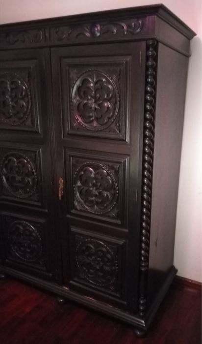 Quarto completo estilo gotico