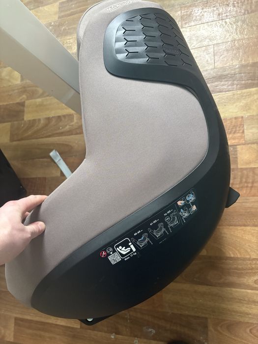 Maxi-Cosi Pearl 360 PRO + Baza FamilyFix 360 PRO