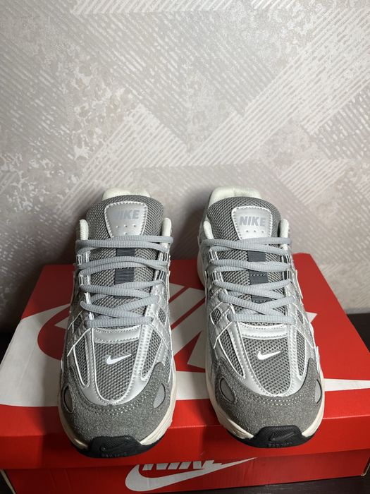 Кросівки Nike  p6000