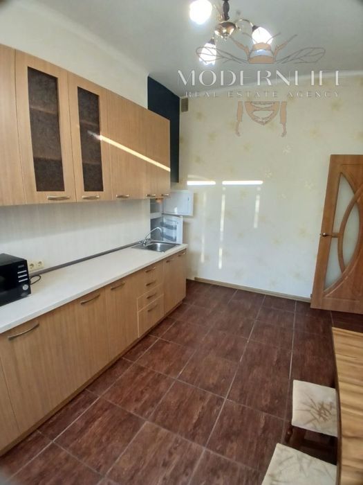 Продаж 1к квартири вул. Градинская 7