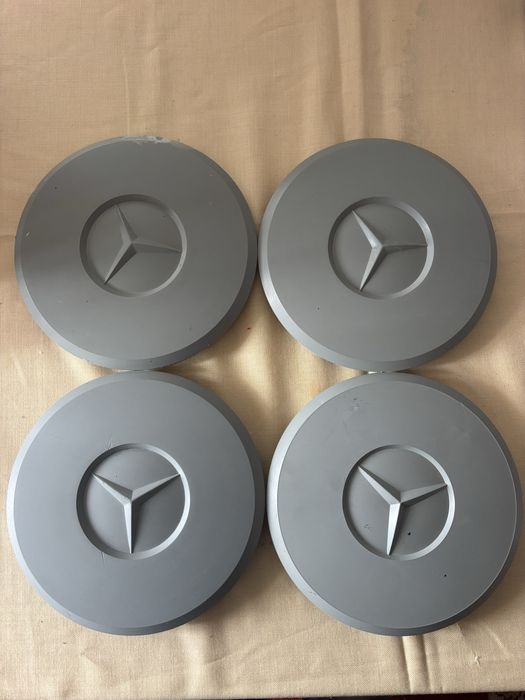 Tampos rodas mercedes mb100