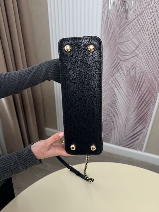 Сумка Louis Vuitton Capucines MM Black Multicolor Embroidered Monogram