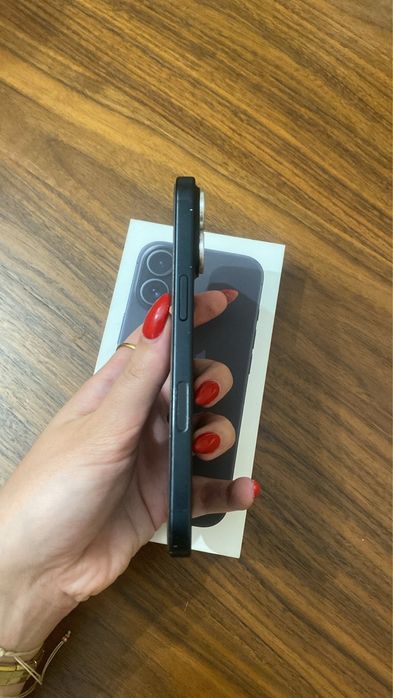 Iphone 16 128 GB bom estado