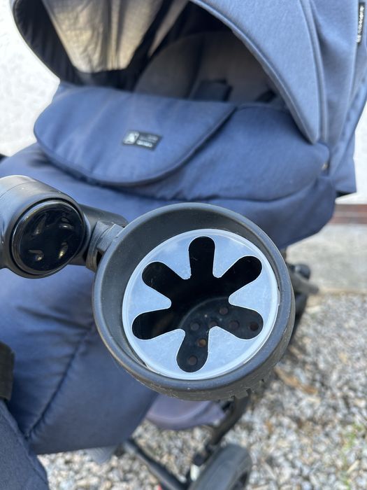 Детская коляска Adamax reggio qube 2in1