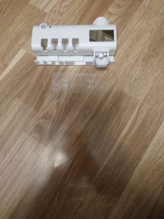 Стерилизатор зубных щеток с уф