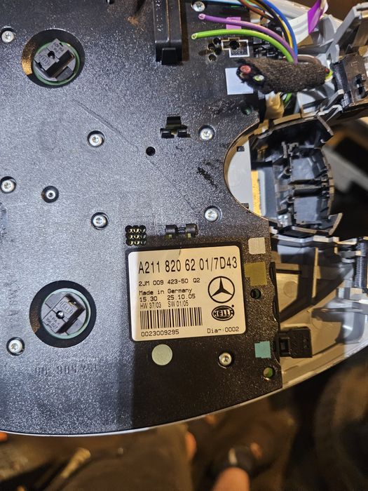 Lampka oświetlenie kabiny mercedes w211