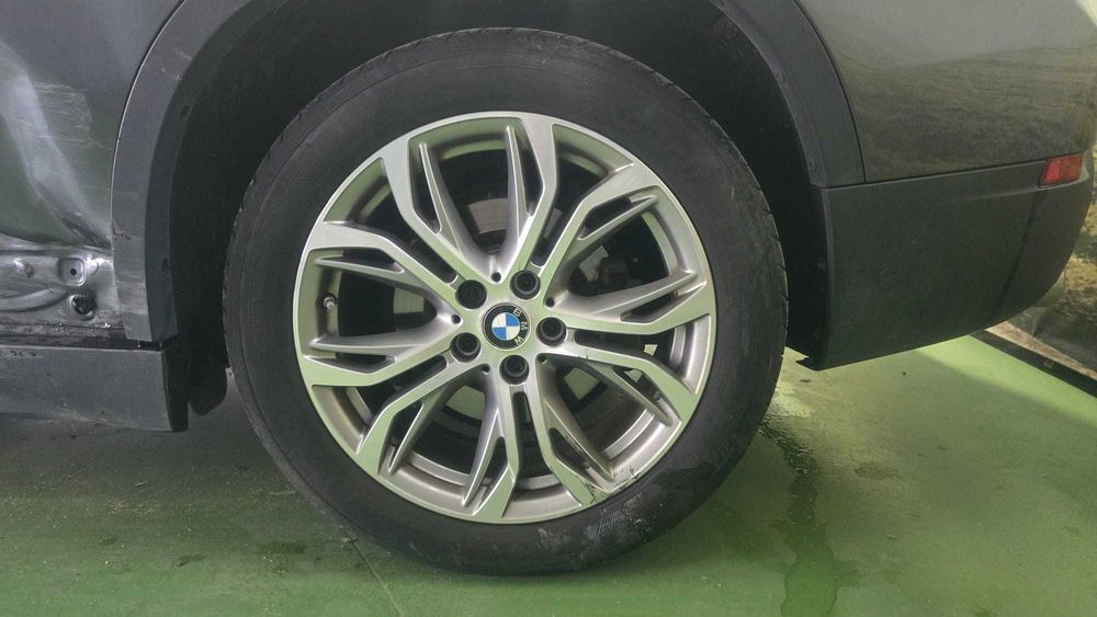 BMW X1 XDrive 25e - Salvado