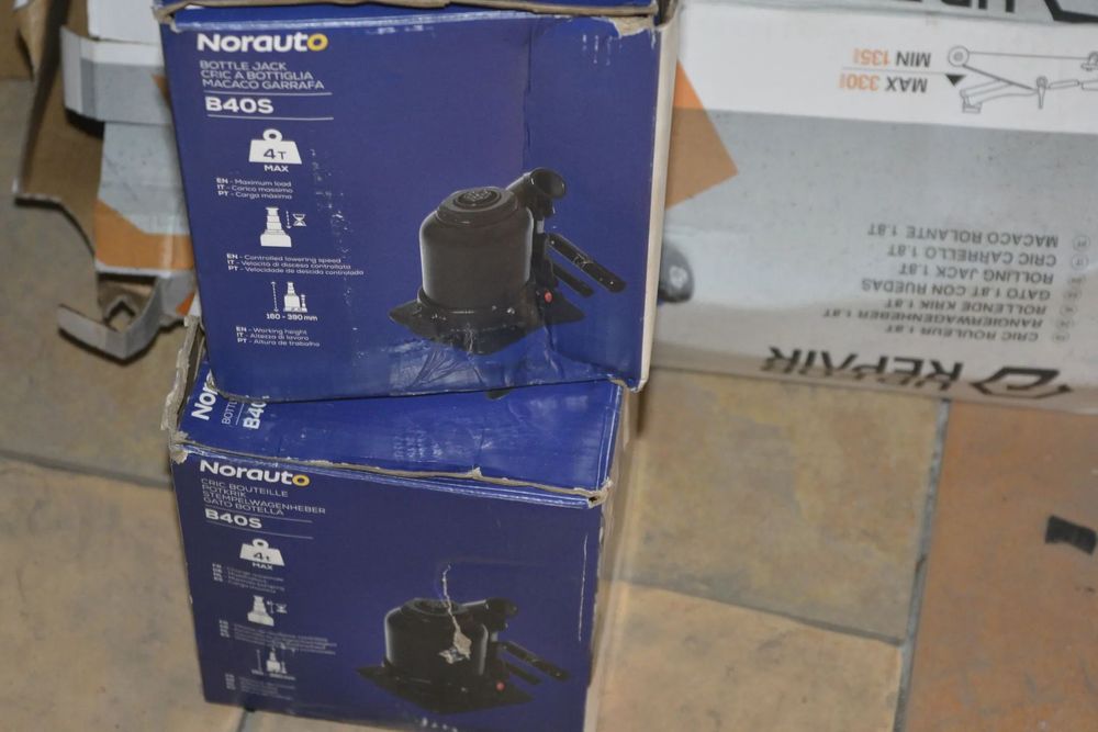 Podnośnik słupkowy , 4  T NOWY Norauto