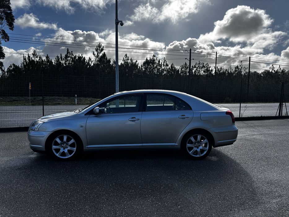 Toyota Avensis 2.0 GPL/Gasolina (2004)