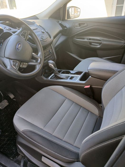 Продам автомобіль Ford Escape