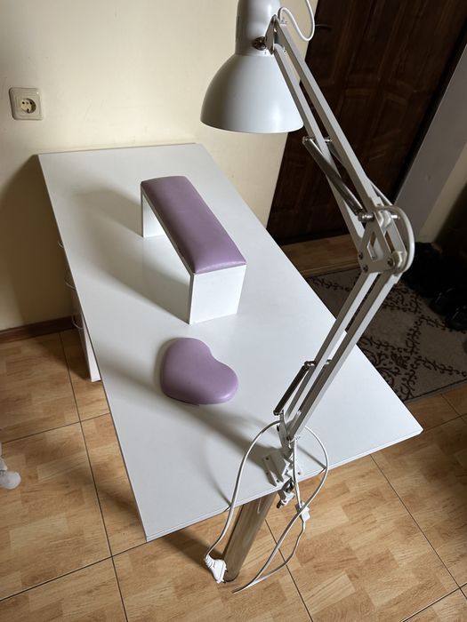 Педикюрне крісло/стіл/тележка/лампа/витяжка/сухожар