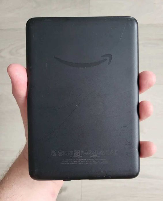 Електронна книга Amazon Kindle 11 th gen 16 Gb (2022) Black Refurbished, підсвітка, 6" E-Ink, Wi-Fi