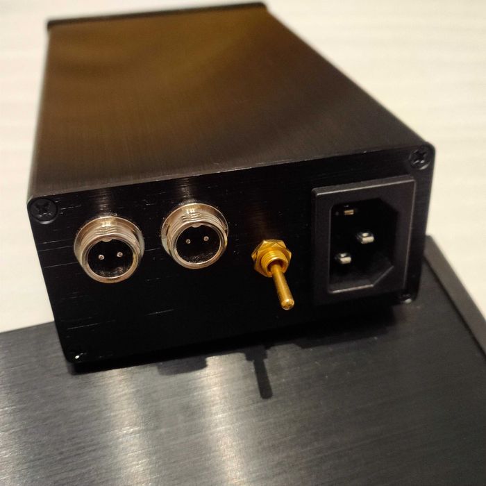 Блок питания источник на LT3045 Amanero XMOS DAC CM6631A 3-5-9-12В