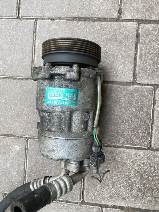 Компресор кондиціонера Volkswagen Golf4 Bora Skoda Бора гольф шкода