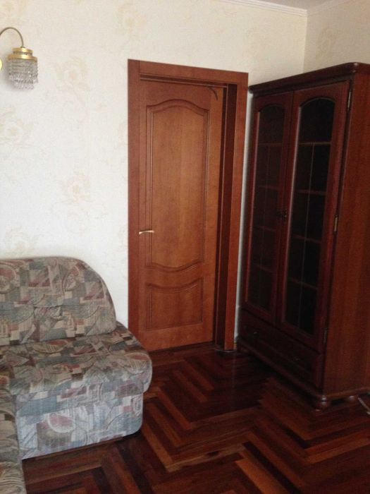 Сдается  3х комн.квартира по  ул.Чаривной, 119 с мебелью и бытовой техникой