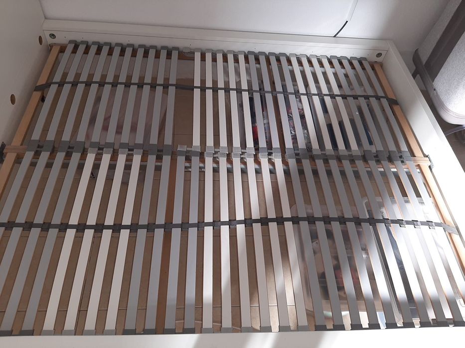 Cama Ikea Malm branca 160x200